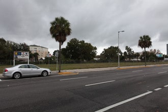 Camden North Quarter in Orlando, FL - Foto de edificio - Building Photo