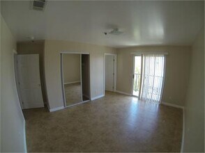 121 S Rampart Blvd-Unit -1 in Los Angeles, CA - Building Photo - Building Photo