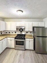 201 Coldsprings Ct in Mcdonough, GA - Building Photo - Building Photo