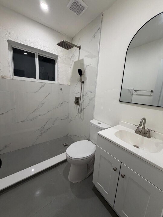 11775 SW 223rd St in Miami, FL - Building Photo