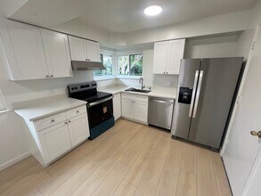 2110-2112 Town and Country Ln in Santa Clara, CA - Building Photo - Building Photo