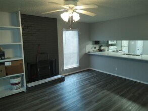 3305 Dunliegh Dr in Austin, TX - Building Photo - Building Photo