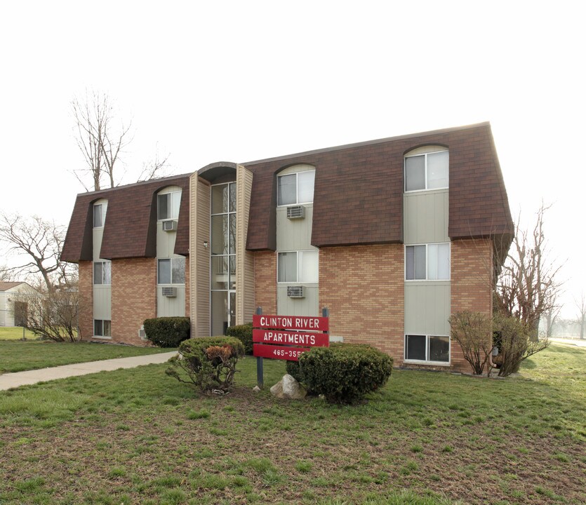 Clinton River in Mount Clemens, MI - Foto de edificio