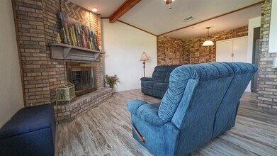 720 Pebble Beach Dr in Garland, TX - Building Photo - Building Photo