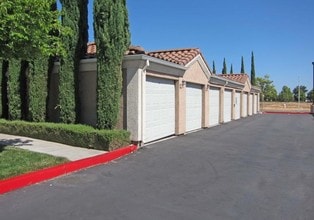 Siena Villas in Elk Grove, CA - Building Photo - Building Photo
