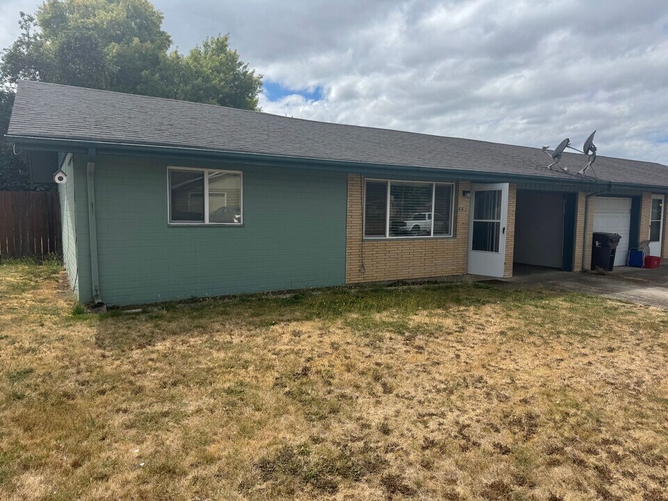 660-662 Keiper Ave in Eugene, OR - Building Photo