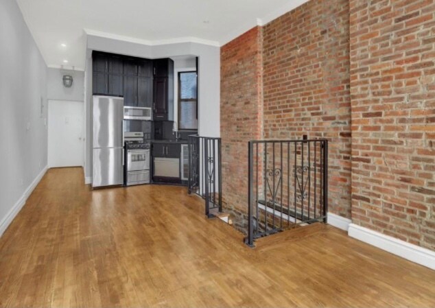 252 Mott St in New York, NY - Building Photo - Building Photo