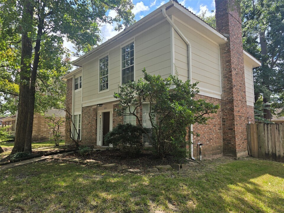 3211 Highland Laurels Dr in Houston, TX - Building Photo