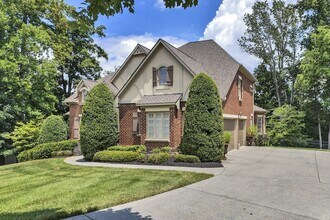 12 Medalist Ct in Brentwood, TN - Building Photo - Building Photo