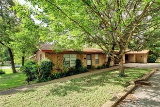 607 Bellevue Pl in Austin, TX - Foto de edificio - Building Photo