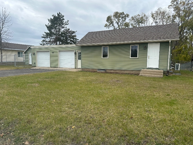 1009 15th St NW in Bemidji, MN - Building Photo