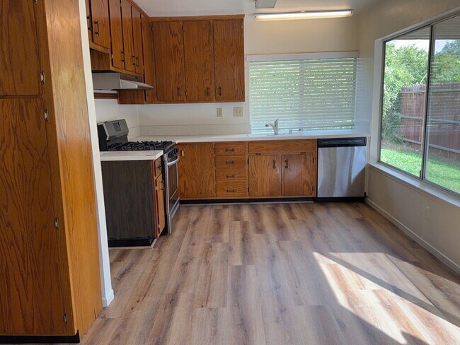 6780 Olympia Dr in Riverside, CA - Building Photo - Building Photo