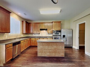 238 Larktree Ln in Fuquay Varina, NC - Building Photo - Building Photo