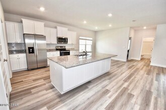 4858 Sweetspire Dr in Panama City, FL - Building Photo - Building Photo