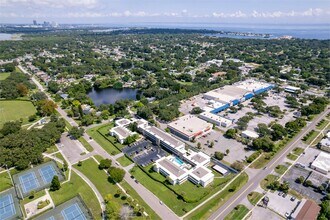 6100 12th St S in St. Petersburg, FL - Building Photo - Building Photo