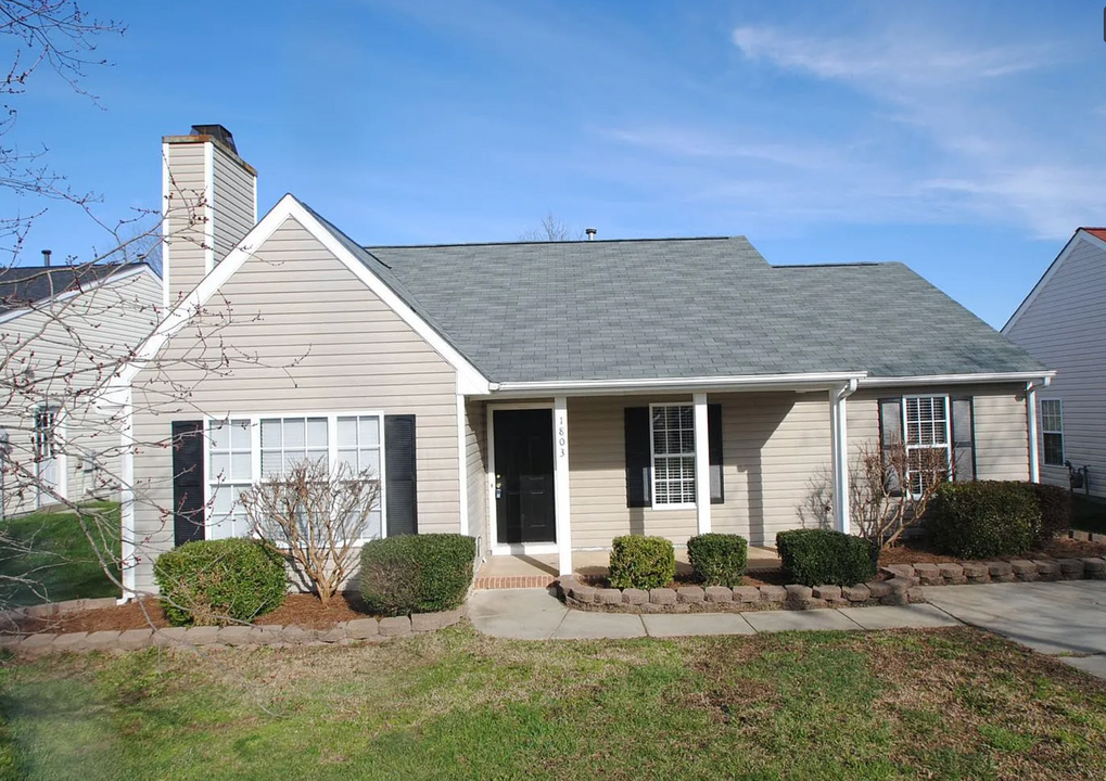 1803 Water St in Greensboro, NC - Building Photo