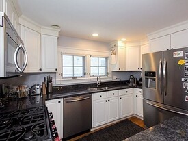 281 Brookline St, Unit 1 Apartamentos