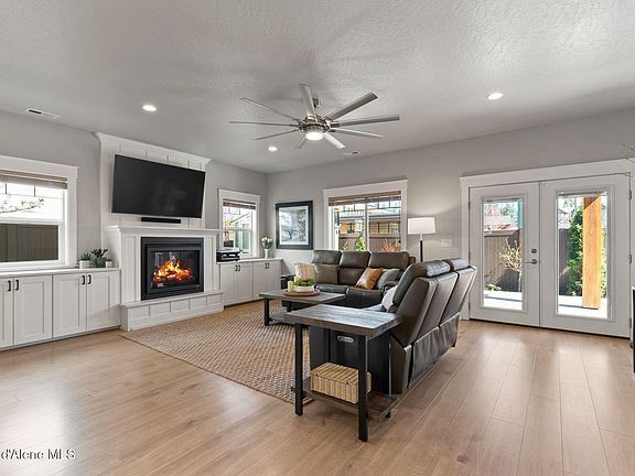 1841 W Felton Dr in Coeur d'Alene, ID - Building Photo - Building Photo