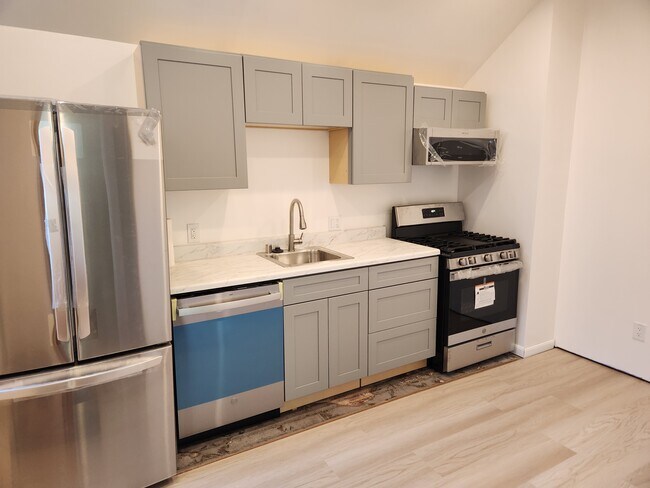 560 Diamond St, Unit 560 in San Francisco, CA - Building Photo - Building Photo