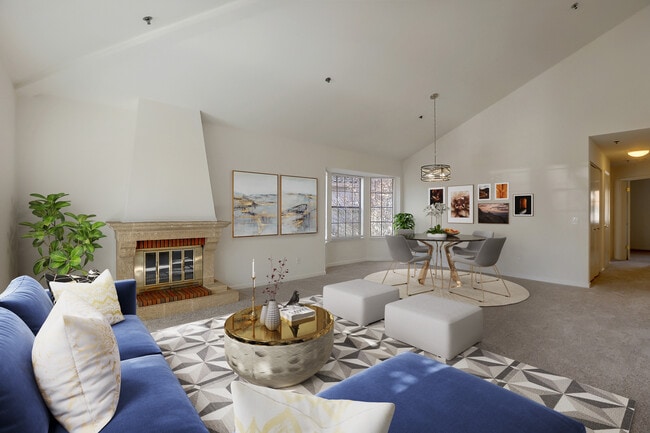 10252 Danube Dr in Cupertino, CA - Building Photo - Building Photo