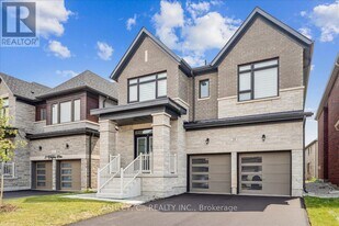 29 Gladmary Dr in Brampton, ON - Building Photo