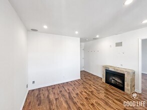 3140 Midway Dr in San Diego, CA - Building Photo - Building Photo