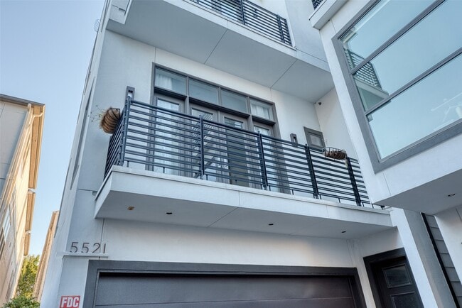 5521 Kiam St in Houston, TX - Building Photo - Building Photo