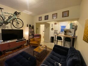 197 Kelton St, Unit Kelton street in Boston, MA - Building Photo - Building Photo