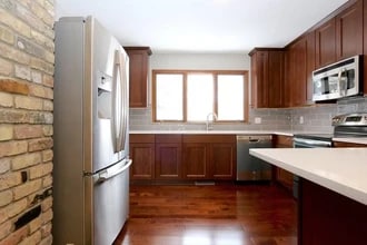 7217 Glouchester Dr, Unit 7217 Glouchester Dr in Minneapolis, MN - Building Photo - Building Photo