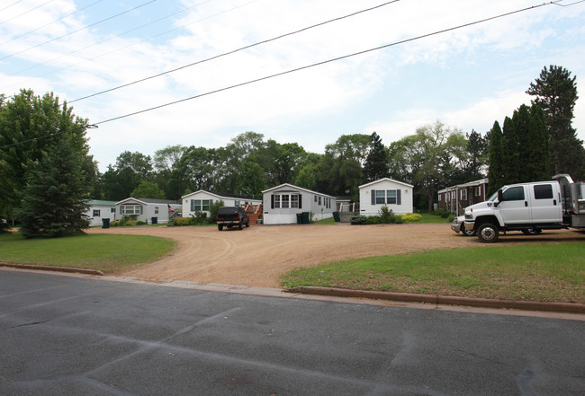 601 Sommer's St N in Hudson, WI - Building Photo - Building Photo