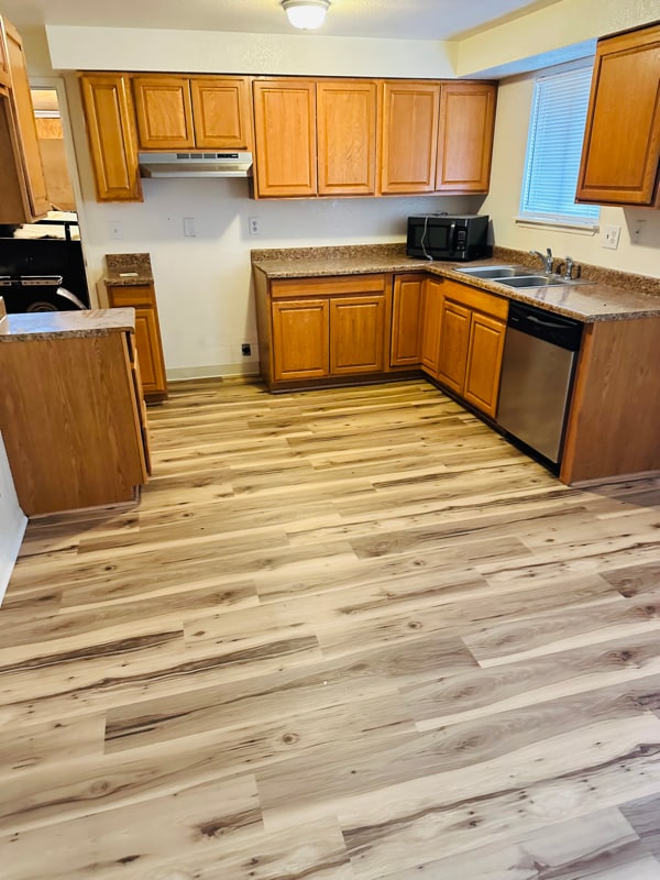 425 Aspen Way in Fernley, NV - Foto de edificio - Building Photo