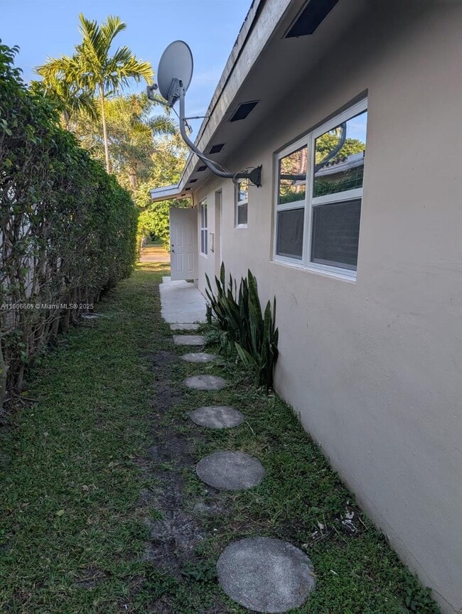 property at 1118 NW 2nd Ave