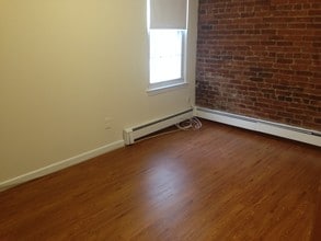 46 S Huntington Ave, Unit 3 in Boston, MA - Building Photo - Building Photo