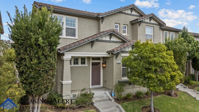11448 Wistful Vista Way in Los Angeles, CA - Building Photo - Building Photo
