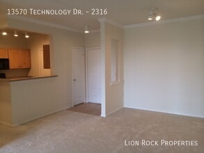 13570 Technology Dr. in Eden Prairie, MN - Building Photo - Building Photo