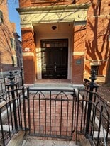 31 Kirk St in Lowell, MA - Building Photo