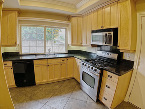 1635 Bonnie Ct in Simi Valley, CA - Building Photo - Building Photo