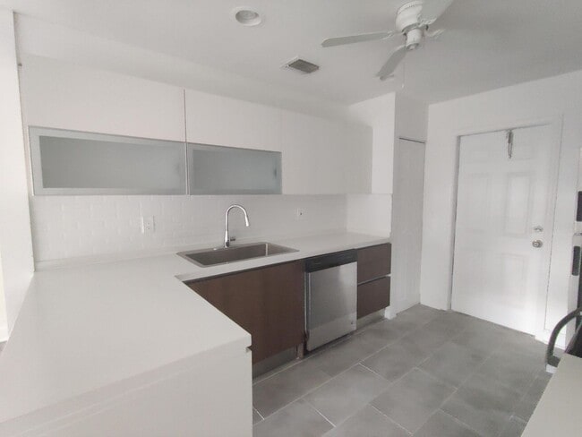 4905 N Flagler Dr in West Palm Beach, FL - Building Photo - Building Photo