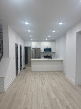 807 S 57th St in Philadelphia, PA - Building Photo - Building Photo