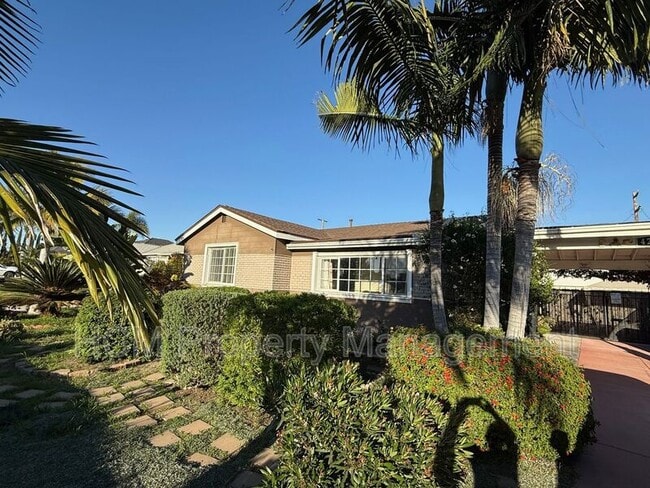 4238 Clark Ave in Long Beach, CA - Building Photo - Building Photo