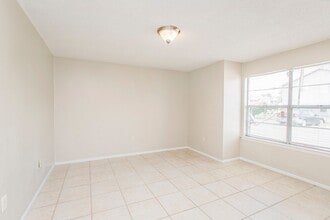 5245 Kimberlin Ave, Unit C in Baker, LA - Foto de edificio - Building Photo