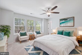 44075 Peirosa Terrace in Chantilly, VA - Building Photo - Building Photo