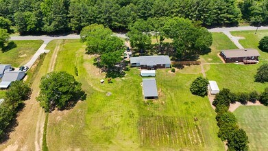 2814 Old Greenville Hwy in Central, SC - Building Photo - Building Photo