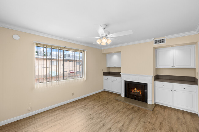 301 East Verdugo Ave