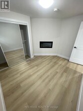 323 Huntsmill Blvd in Toronto, ON - Building Photo - Building Photo