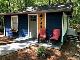 245 Hilton Way in Canton, GA - Building Photo