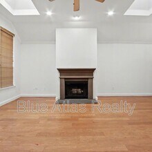 4905 Canberra Ln in Arlington, TX - Building Photo - Building Photo