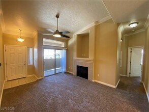 8985 S Durango Dr in Las Vegas, NV - Building Photo - Building Photo