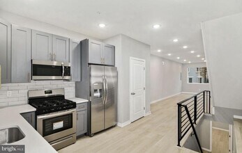 2426 Jasper St in Philadelphia, PA - Building Photo - Building Photo