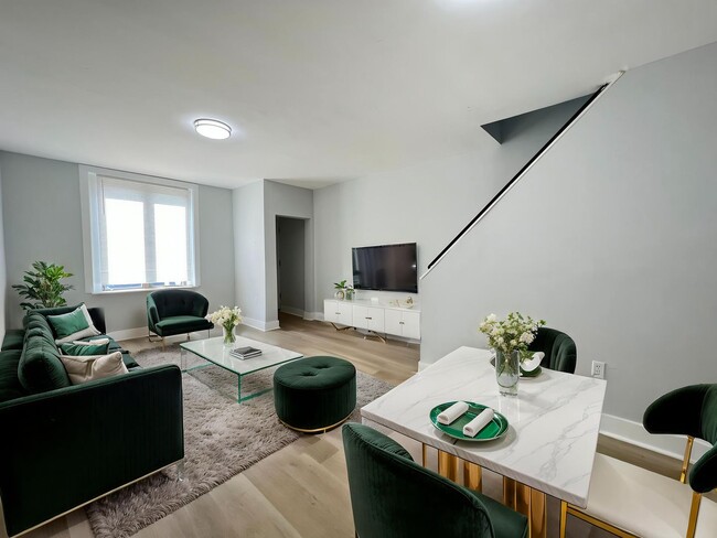 property at 1523 S Dover St